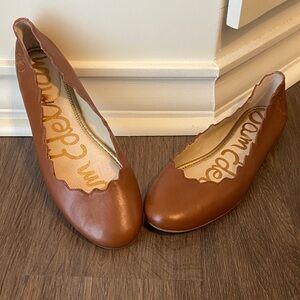 Sam Edelman Brown Scalloped Flats